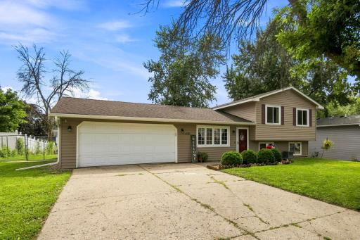 635 23rd Street NE, Owatonna, MN 55060