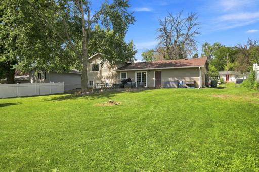 635 23rd Street NE, Owatonna, MN 55060