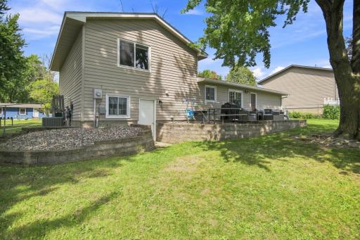 635 23rd Street NE, Owatonna, MN 55060