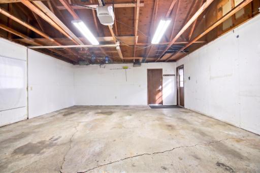 635 23rd Street NE, Owatonna, MN 55060