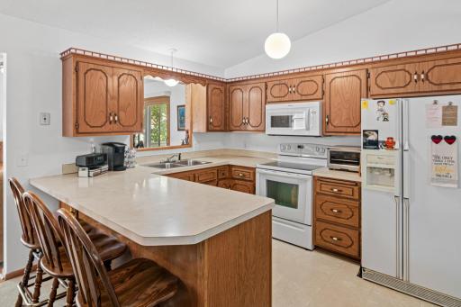 5563 Asbury Street, Shoreview, MN 55126