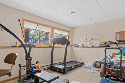 5563 Asbury Street, Shoreview, MN 55126