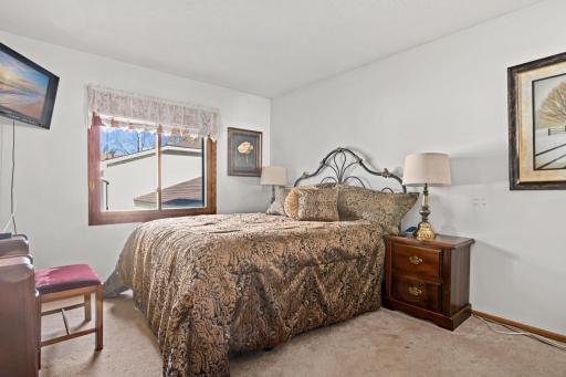 5563 Asbury Street, Shoreview, MN 55126
