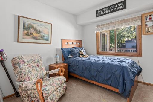 5563 Asbury Street, Shoreview, MN 55126