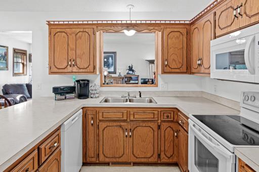 5563 Asbury Street, Shoreview, MN 55126