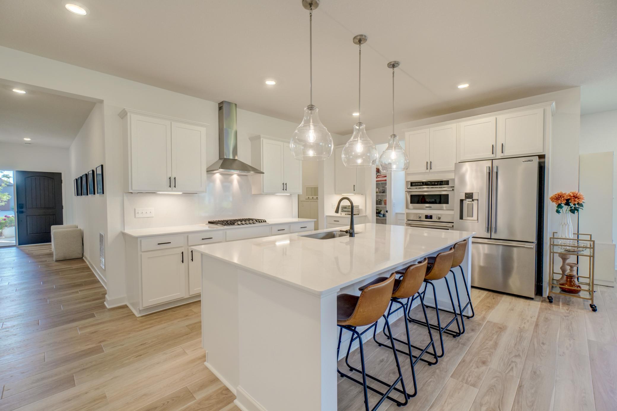 11404 Kings Ct N-25.jpg
