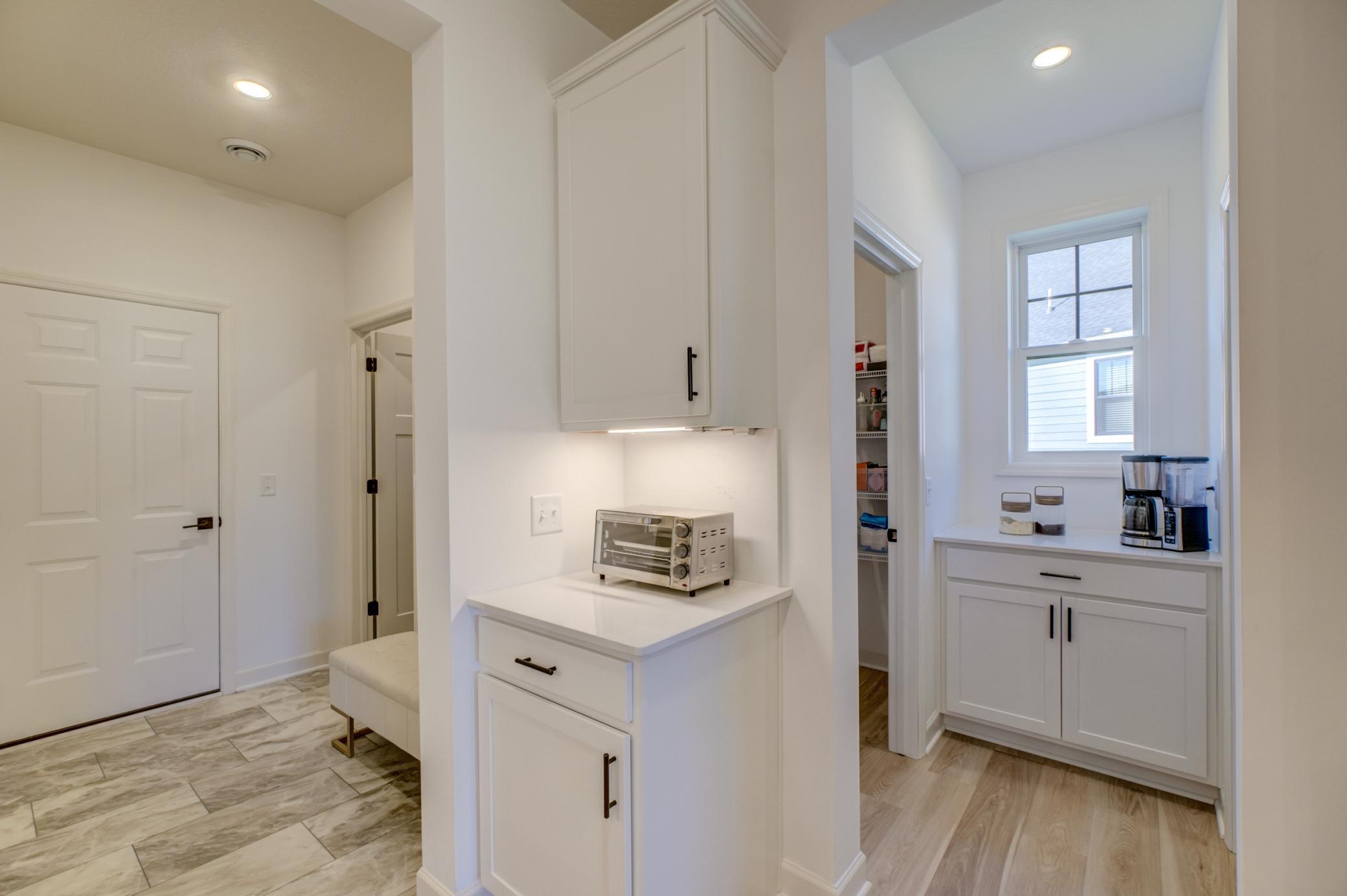 11404 Kings Ct N-34.jpg