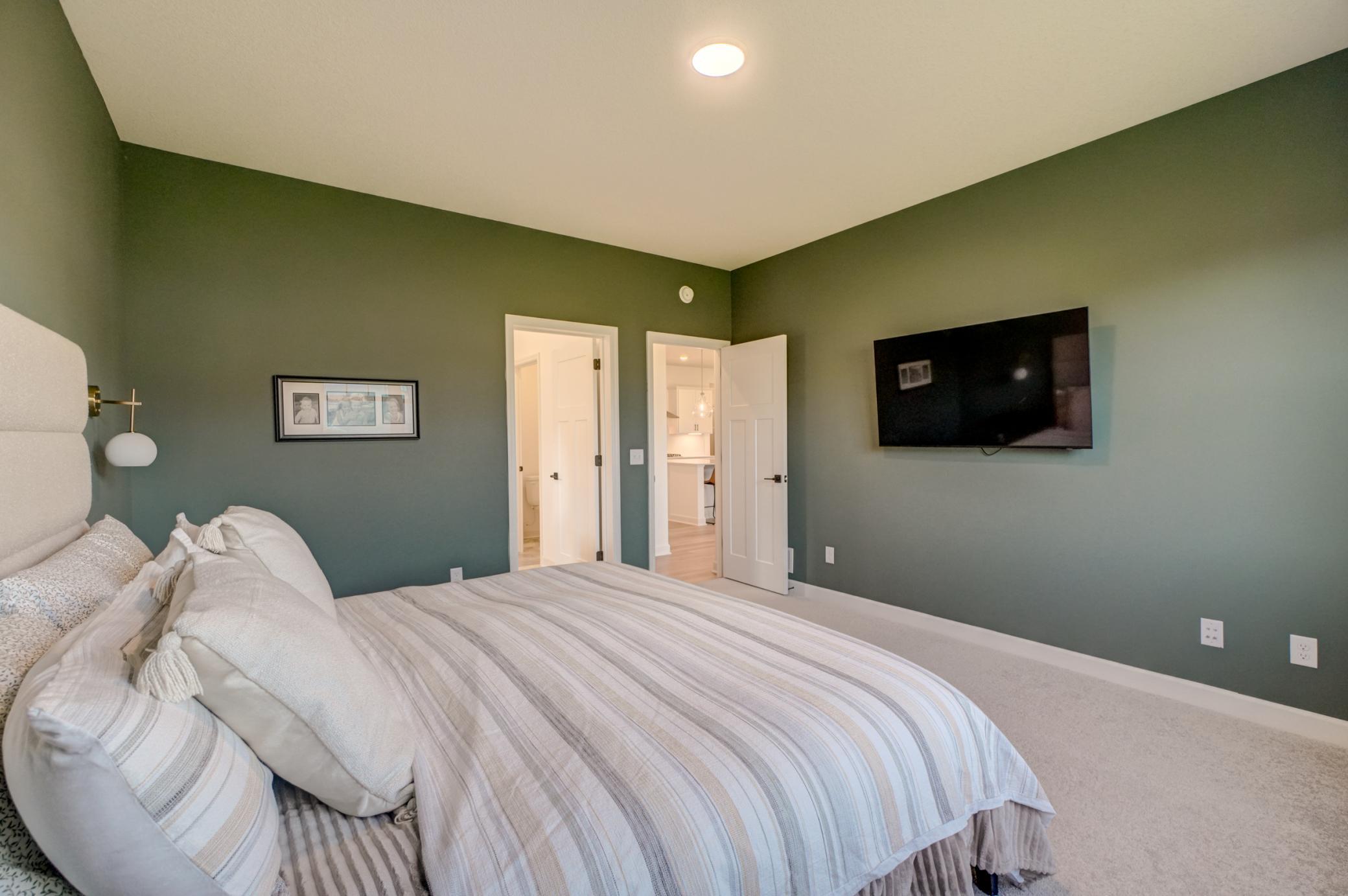 11404 Kings Ct N-51.jpg