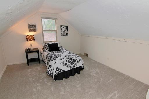 5619 Vera Cruz Avenue N, Crystal, MN 55429