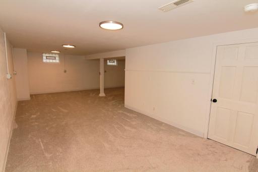 5619 Vera Cruz Avenue N, Crystal, MN 55429