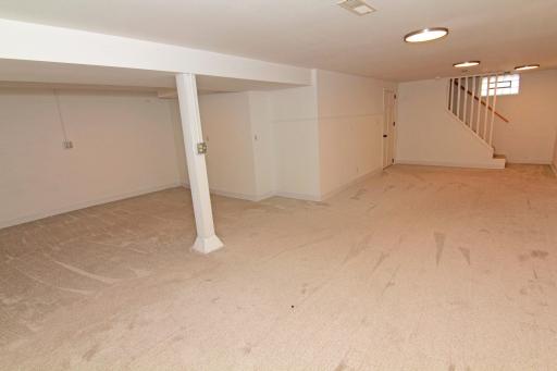 5619 Vera Cruz Avenue N, Crystal, MN 55429