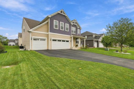 9324 Summerlin Road, Woodbury, MN 55129