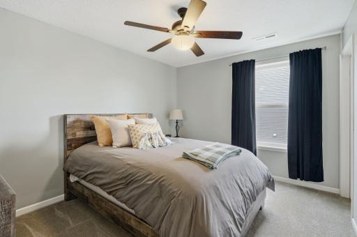 9324 Summerlin Road, Woodbury, MN 55129