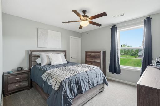 9324 Summerlin Road, Woodbury, MN 55129