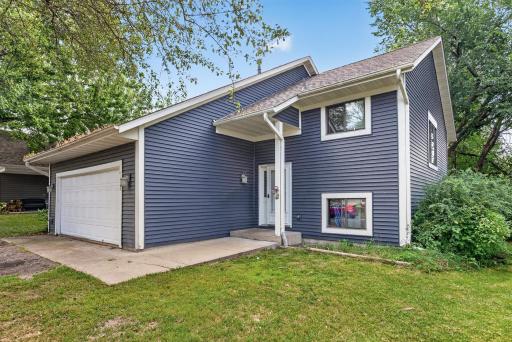Photo for 1128 Fox Run Road, Waconia, MN 55387 - listing #7133908 1128 Fox Run Road, Waconia, MN 55387