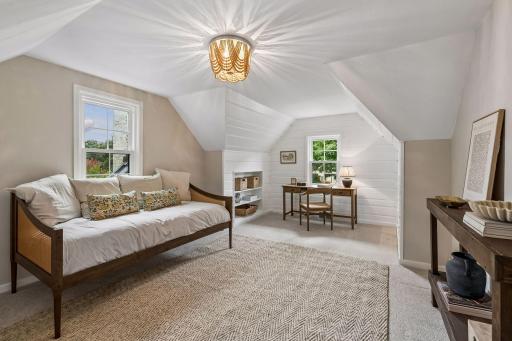 Large second level bedroom