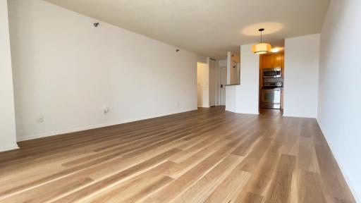 Open floor plan is great for entertaining!