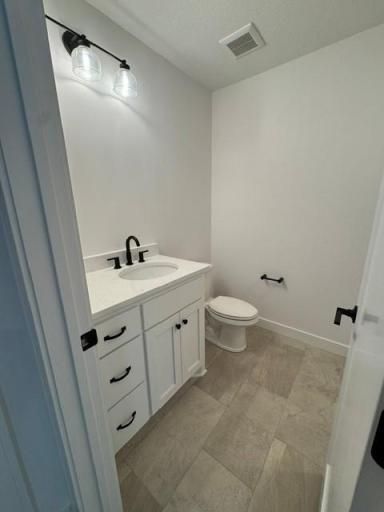 3747 Knightsbridge Lane N, Lake Elmo, MN 55042