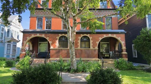 399 Ashland Avenue, Saint Paul, MN 55102