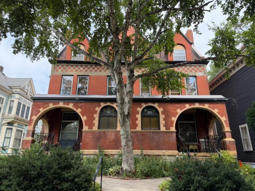 399 Ashland Avenue, Saint Paul, MN 55102