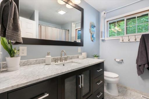3877 71st Street E, Inver Grove Heights, MN 55076