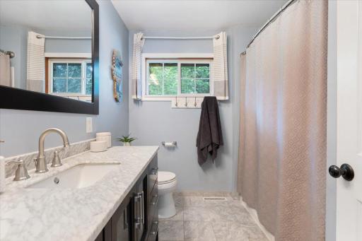 3877 71st Street E, Inver Grove Heights, MN 55076