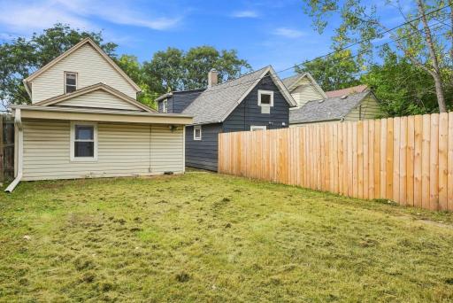 26-web-or-mls-Lawson_05520.jpg