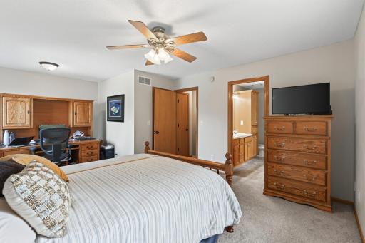1945 Clearwater Road, Waconia, MN 55387
