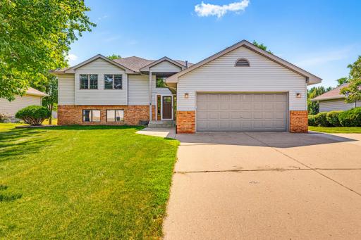 160 Orchard Avenue SE, Hutchinson, MN 55350