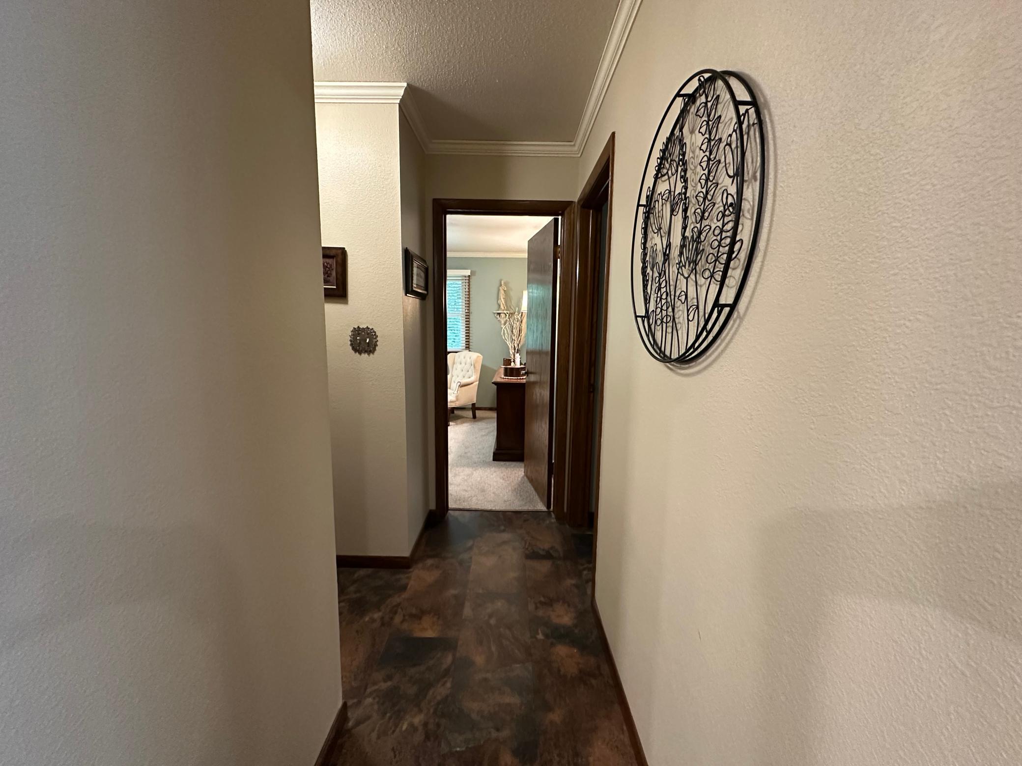 530 6th Ave W