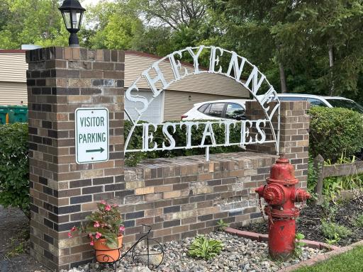 530 6th Avenue W, 3, West Fargo, ND 58078