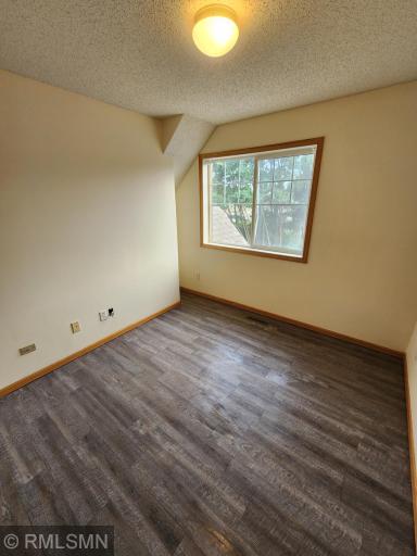 Bedroom vinyl plank flooring