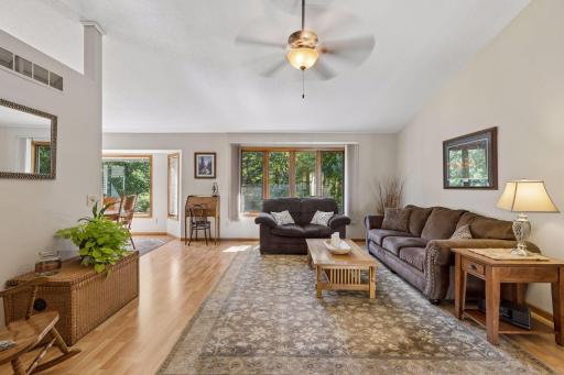 3180 Cuneen Trail, Inver Grove Heights, MN 55076