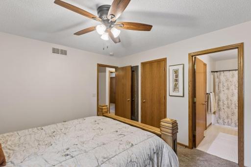 3180 Cuneen Trail, Inver Grove Heights, MN 55076