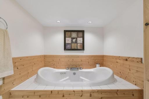 3180 Cuneen Trail, Inver Grove Heights, MN 55076