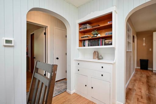 6 Built-in Display Cabinet.jpg