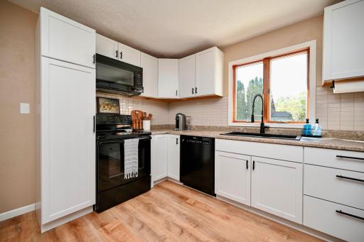 8 Kitchen II.jpg
