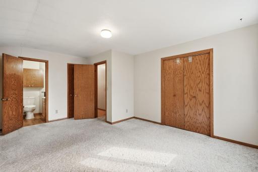 213 8th Avenue N, Sartell, MN 56377