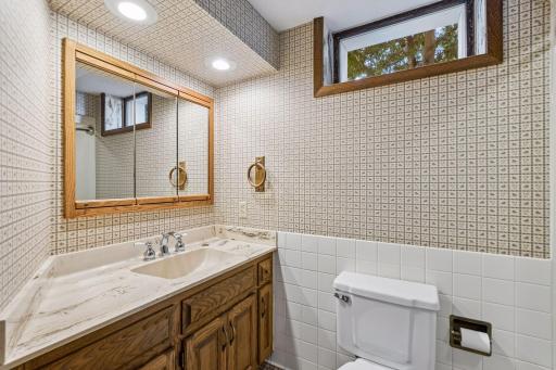 450 Ranchview Lane N, Plymouth, MN 55447