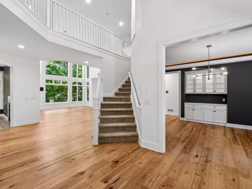25695 Maple View Court, Excelsior, MN 55331