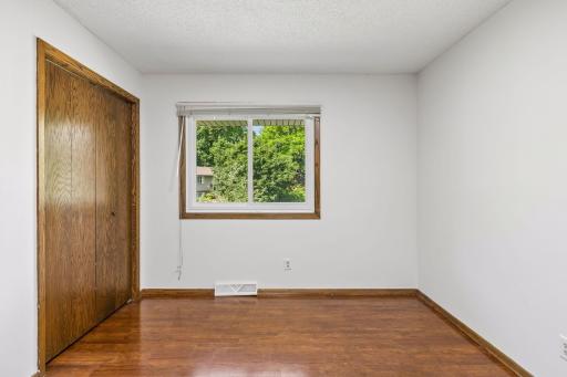 761 Torchwood Court, New Brighton, MN 55112