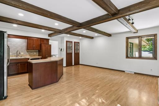 761 Torchwood Court, New Brighton, MN 55112