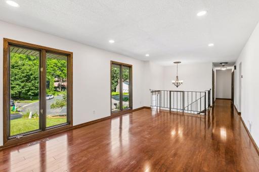 761 Torchwood Court, New Brighton, MN 55112