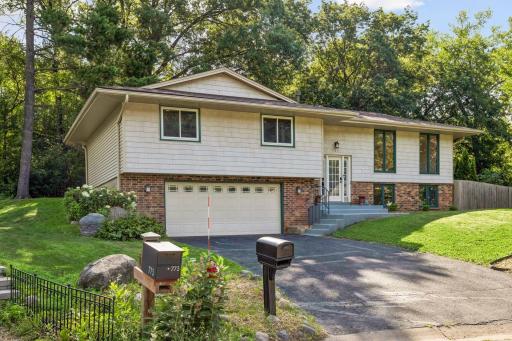 761 Torchwood Court, New Brighton, MN 55112