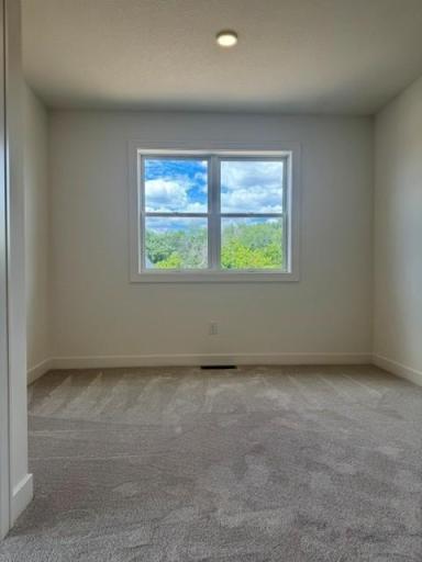 3701 Knightsbridge Lane N, Lake Elmo, MN 55042