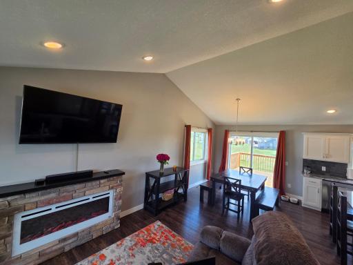 1009 26th Street Loop, Sartell, MN 56377
