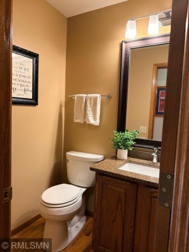Half-bath Main level