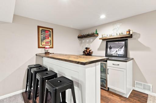 1008 9th Street SW, Faribault, MN 55021