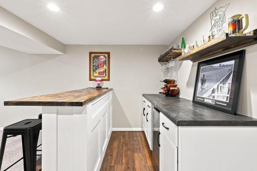 1008 9th Street SW, Faribault, MN 55021