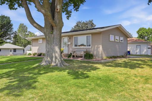 1008 9th Street SW, Faribault, MN 55021